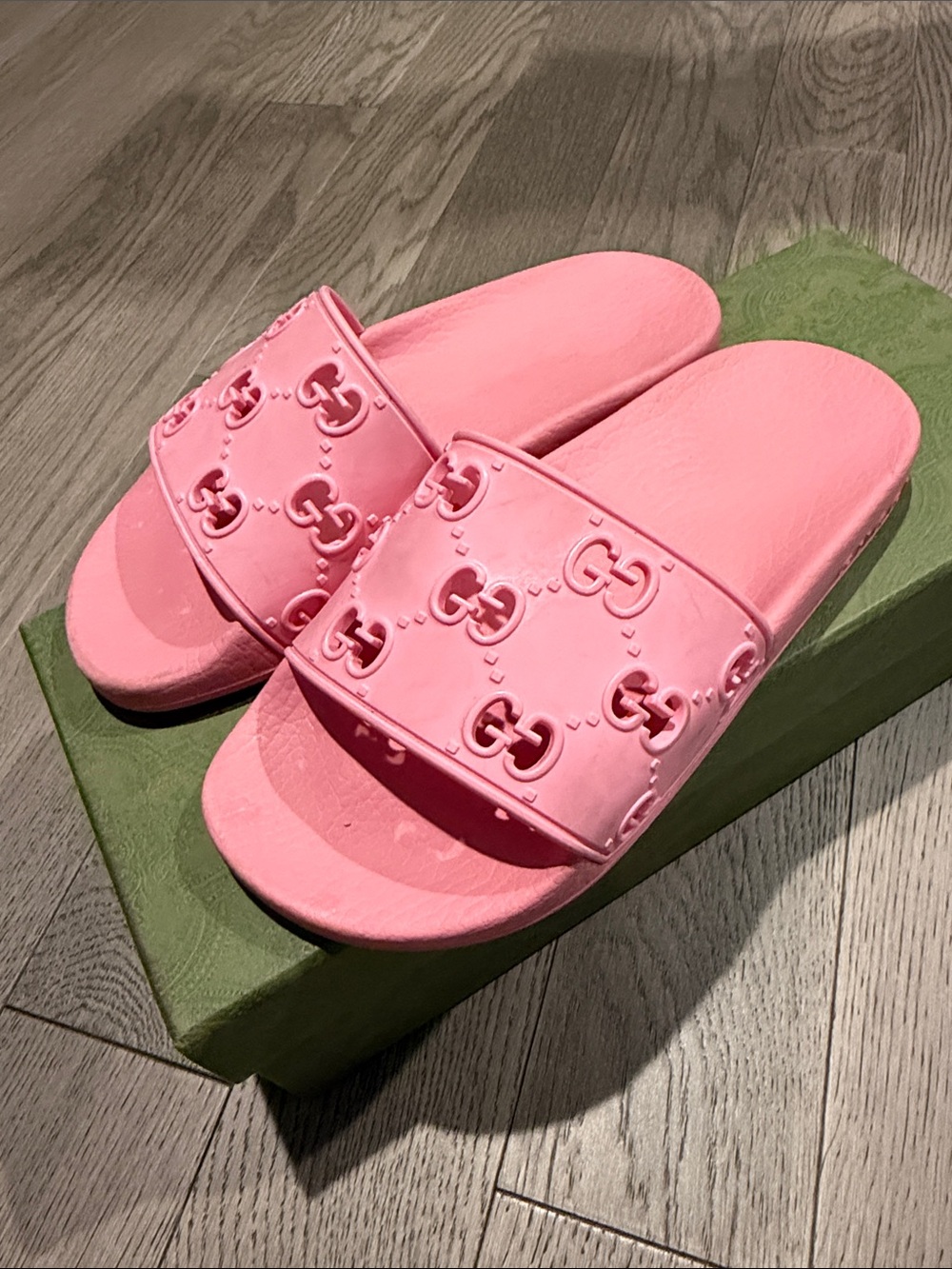 Gucci Pink GG Embossed Slide Sandals - Picture 5 of 8